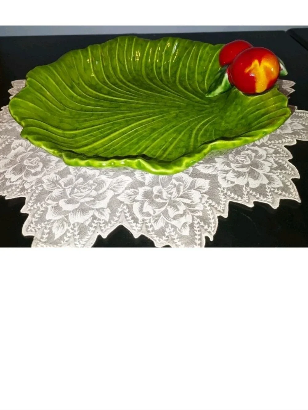 Vintage Maurice Ceramics Of Calf AP 509 USA Cabbage Leaf Fruit Bowl